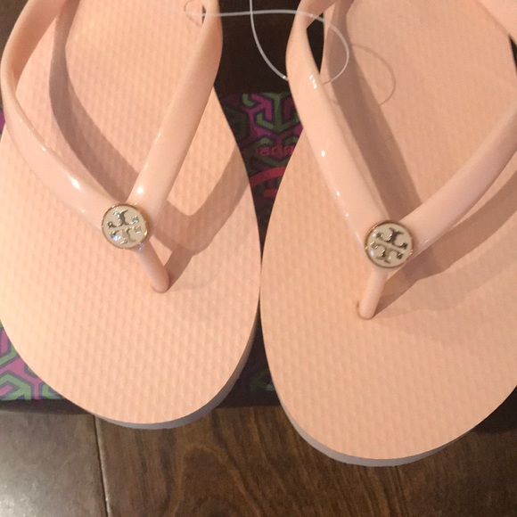 Tory Burch flip flops ❌sold❌ - Picture 4 of 7